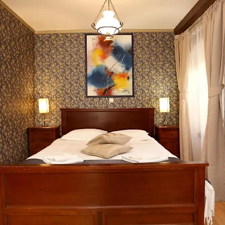 Bed and Breakfast Carrara Τρογκίρ