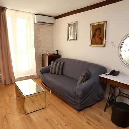 Carrara Bed and Breakfast