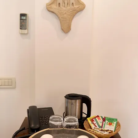 krevet i doručak Carrara 3*