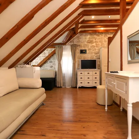 krevet i doručak Carrara Trogir