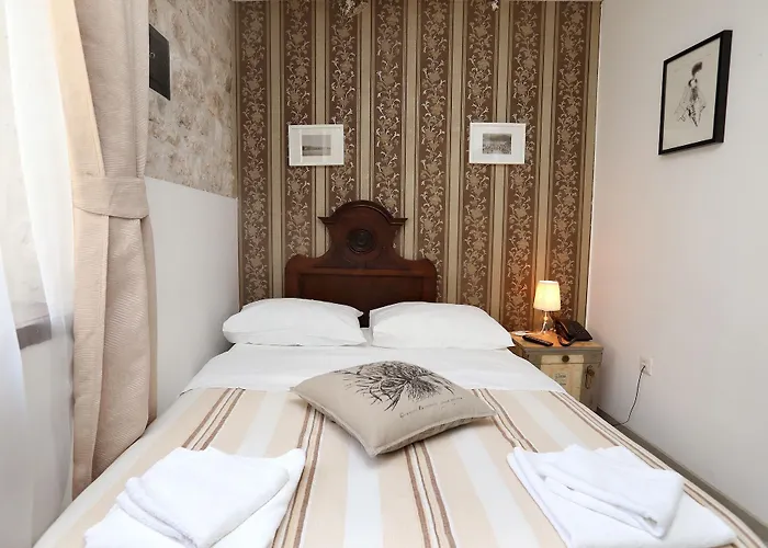 Carrara Bed & Breakfast Trogir