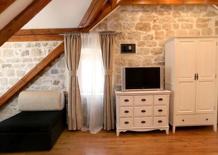 Carrara Bed & Breakfast