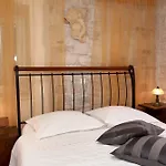 Carrara Bed & Breakfast