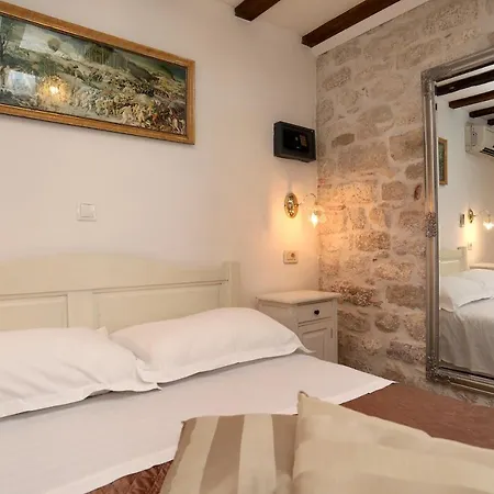 Bed & Breakfast Carrara Traù