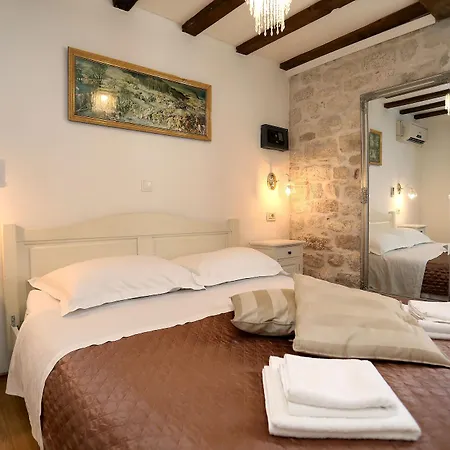Carrara Traù