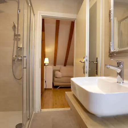 Carrara Nocleg ze śniadaniem Trogir