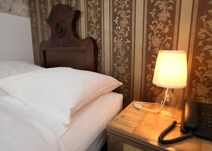 Carrara فندق مبيت وإفطار