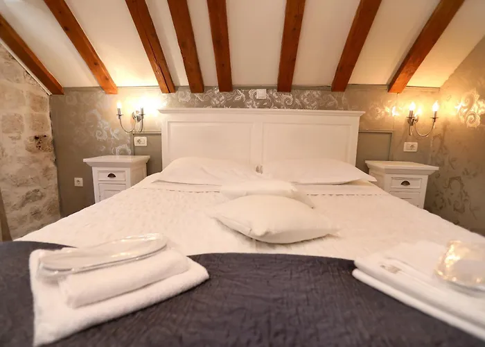 Nocleg ze śniadaniem Carrara 3*