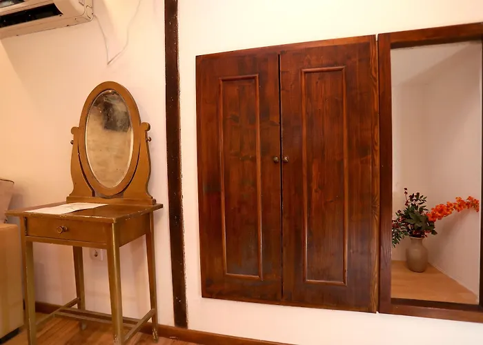 فندق مبيت وإفطار Carrara 3*