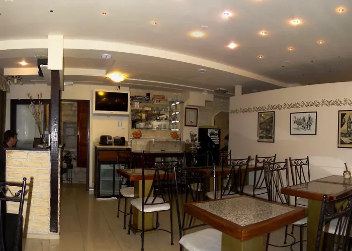 Carrara فندق مبيت وإفطار 3*