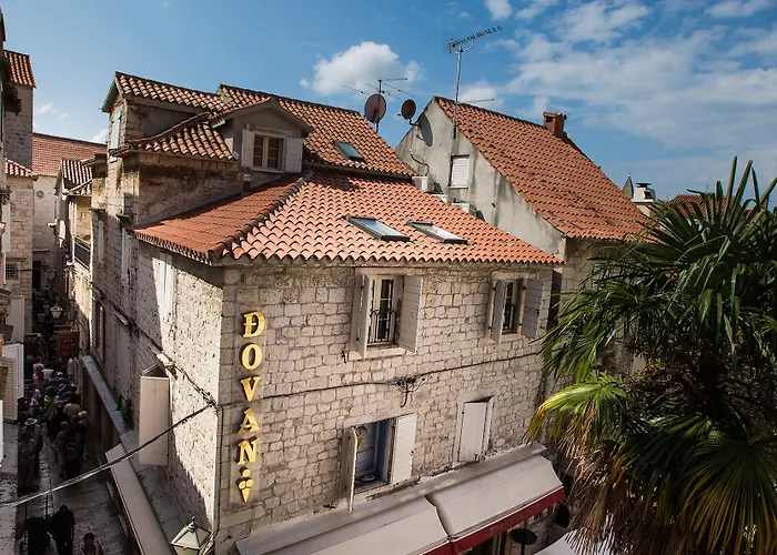 Carrara Nocleg ze śniadaniem Trogir